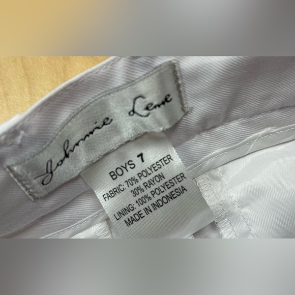 NWT boys white pants Johnnie Lewe youth boys size 7 never worn really cute - Picture 3 of 4